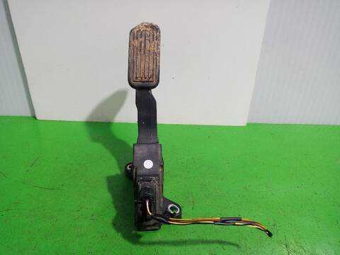 Foto 3ª: Pedal Acelerador Toyota Auris HYBRID FEEL EDITION 136CV (2013)