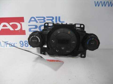 Foto 1ª: Mando Climatizador Ford Fiesta 1.4 TDCI 68CV 50KW [D / F6JD] (2010)