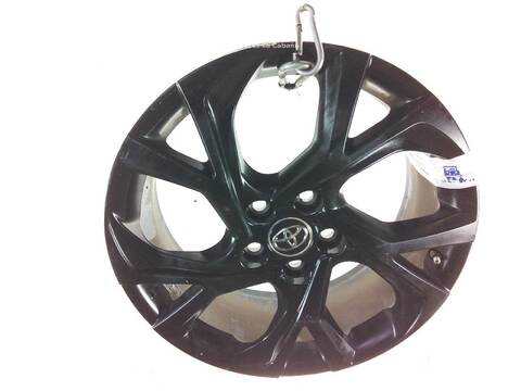 LLanta Chapa Toyota CHR 1.8 HYBRID ZYX10_)