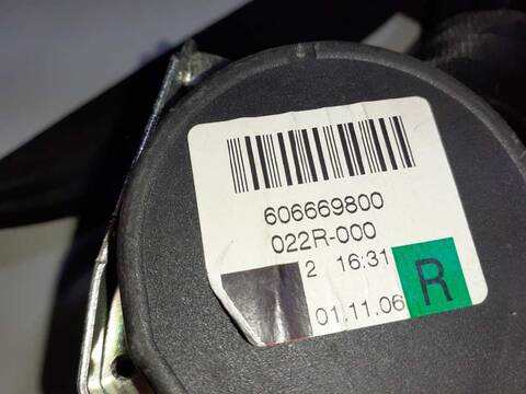 Foto 3ª: Cinturón Trasero Derecho Audi Q7 3.0 TDI 233CV 171KW [BUG] (2006)