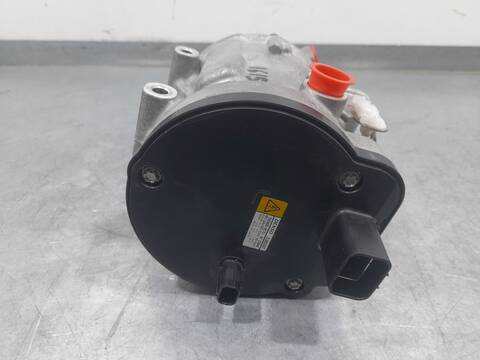 Foto 3ª: Compresor Aire Acondicionado Toyota Corolla HYBRID ACTIVE 98CV 72KW [2ZR] (2019)