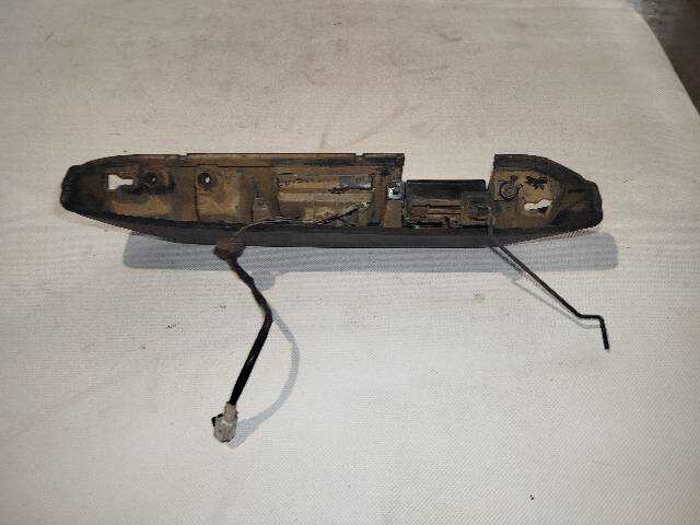 Foto 4ª: Maneta Exterior Portón Nissan Patrol 2.8 TD Y61 TD6 [RD28ETI] (1999)