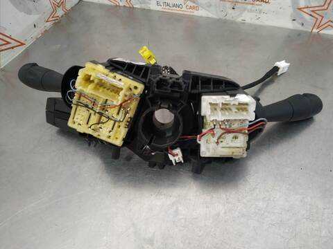 Foto 2ª: Mando Luces Renault Clio TECHNOFEEL 90CV 66KW [H4BB4] (2015)