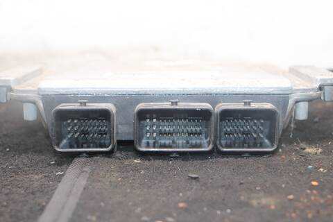 Foto 2ª: Centralita Motor ECU Citroen C5 2.2 HDI EXCLUSIVE AUTOMATICO 133CV 98KW (2001)