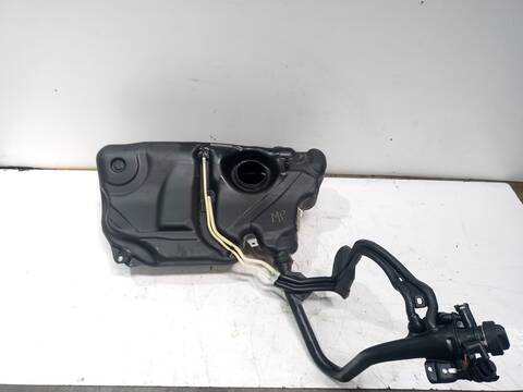 Foto 2ª: Deposito de Combustible Volkswagen Polo ADVANCE BLUEMOTION 90CV 66KW [CUSB] (2014)