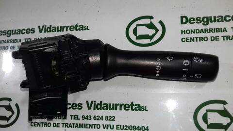 Mando Multifuncion Toyota Yaris 1.4 TD CAT 90CV 66KW