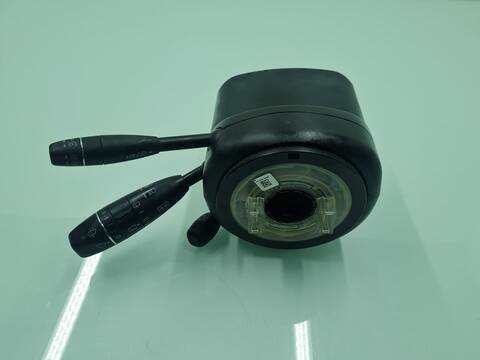Foto 1ª: Mando Multifuncion Mercedes Clase C 160 220 T CDI 204.208) 170CV 125KW FAMILIAR [OM646811] (2008)