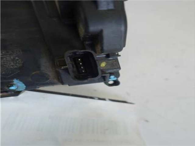 Foto 3ª: Cerradura Puerta Delantera Derecha Renault Megane 1.6 16V BZ0H) 101CV 74KW III FASTBACK BZ0_) [K4M P 848] (2008)