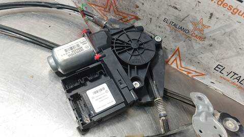 Foto 3ª: Elevalunas Eléctrico Delantero Derecho Volkswagen Golf HIGHLINE BERLINA 140CV 103KW [BKD] (2004)