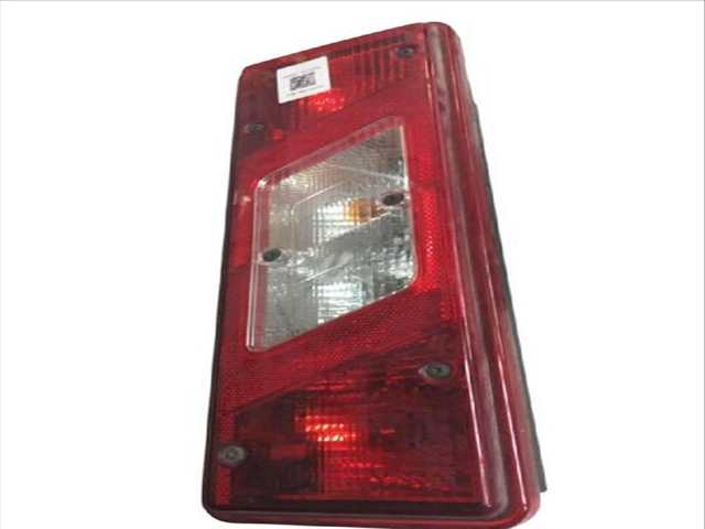 Foto 2ª: Piloto Trasero Izquierdo Ford Transit 2.2 TDCI FURGONETA (2013)