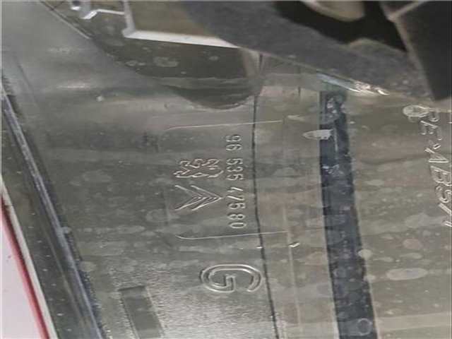 Foto 3ª: Piloto Trasero Izquierdo Citroen C4 1.6 HDI PICASSO 109CV 80KW [9HZ-DV6TED4] (2010)