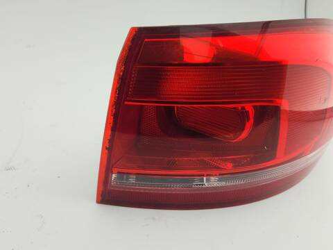Foto 3ª: Piloto Trasero Derecho Volkswagen Passat 2.0 TDI 140CV 103KW [CFFB] (2011)