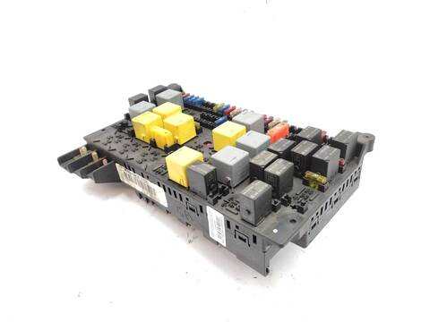 Foto 1ª: Caja Reles Fusibles Mercedes Clase ML 270 CDI W163) 163.113 [612963] (2004)