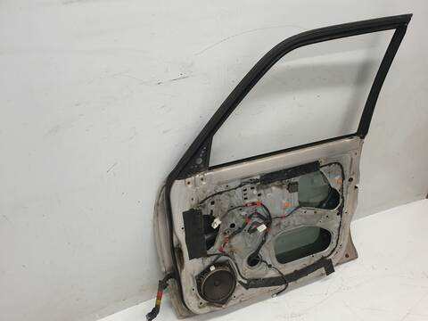 Foto 2ª: Puerta Delantera Derecha Toyota Land Cruiser TD VX 5-PTAS.) KZJ95) (1996)