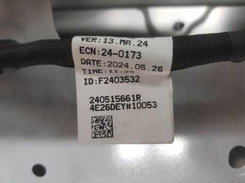 Foto 3ª: Portón Renault Arkana TECHNO