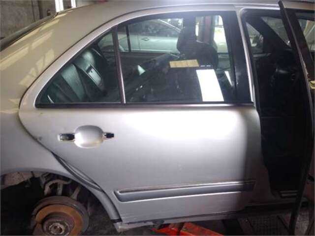 Puerta Trasera Derecha Mercedes Clase E 180 2.9 290 TURBODIESEL (210.017) [2.9 LTR. - 95 KW TURBODIESEL CAT]