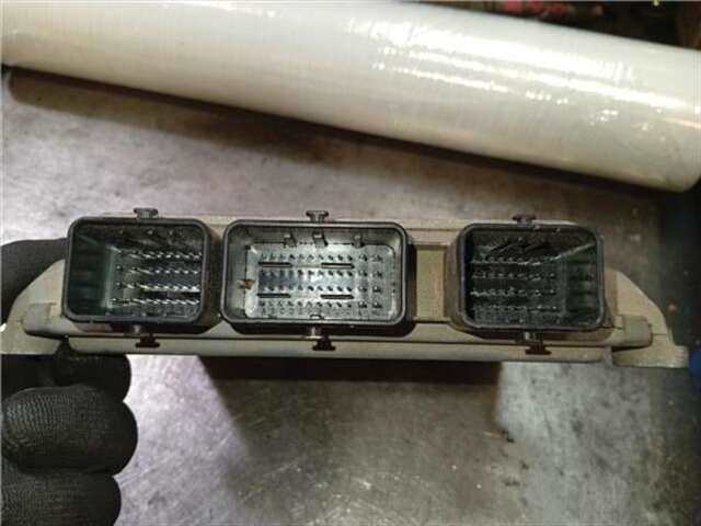 Foto 3ª: Centralita Motor ECU Peugeot 1007 1.4 DOLCE [1.4 LTR. - 50 KW HDI] [8HZ (DV4TD)]