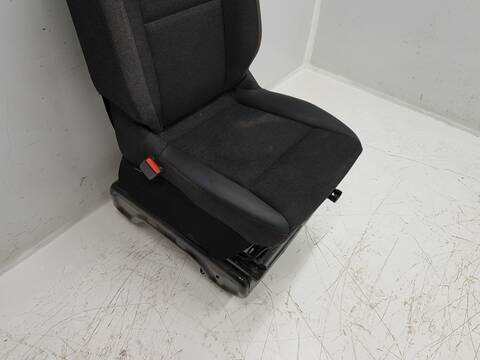 Foto 2ª: Asiento Delantero Izquierdo Renault Master VERSION INDEFINIDA (2016)