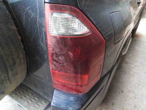 Foto 4ª: Piloto Trasero Derecho Mitsubishi Montero 3.2 DI-D INTENSE 3-PTAS.) 160CV 118KW [4M41] (2004)