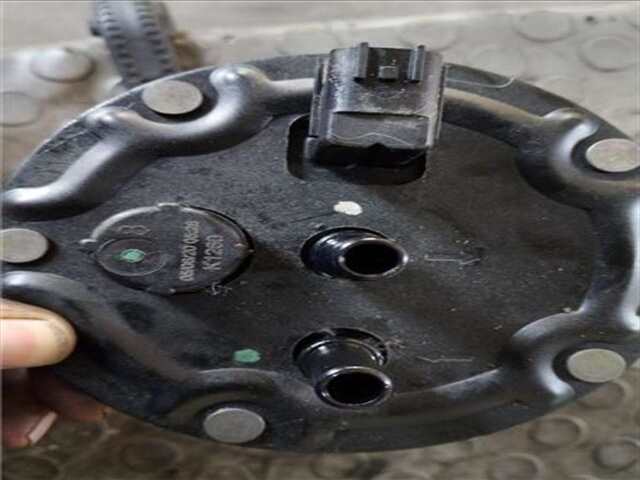 Foto 2ª: Filtro Combustible Dacia Duster 1.5 PRESTIGE [1.5 LTR. - 85 KW BLUE DCI DIESEL FAP CAT] [K9K 872]