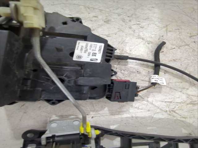 Foto 2ª: Cerradura Puerta Delantera Izquierda Opel Corsa 1.3 CDTI L08 L68) 75CV 55KW [A 13 DTC,Z 13 DTJ] (2014)
