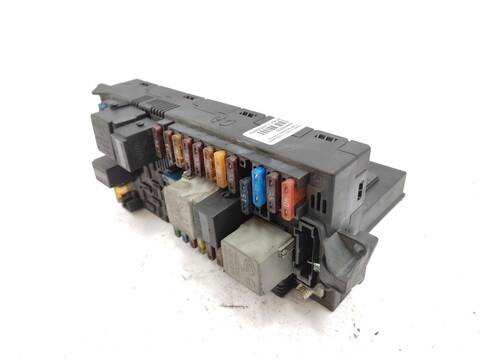 Caja Reles Fusibles Mercedes Clase E 180 E 220 CDI 211.006) 150CV 110KW