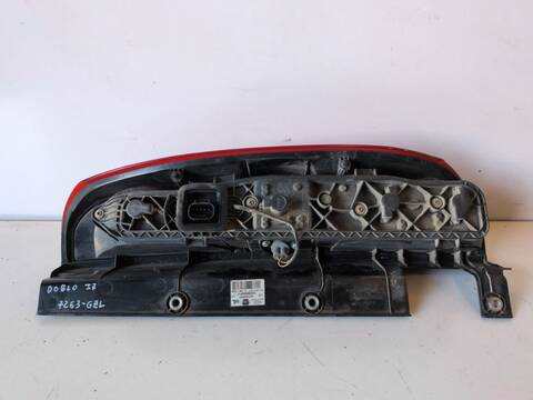 Foto 3ª: Piloto Trasero Izquierdo Fiat Doblo 1.9 D II 100CV 74KW 152) 198A3000 (2010)