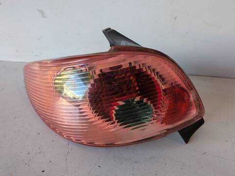 Foto 1ª: Piloto Trasero Izquierdo Peugeot 206 KFW (2004)