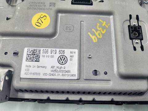 Foto 2ª: Pantalla Multifuncion Volkswagen Passat R-LINE 150CV 110KW [DSRB] (2020)
