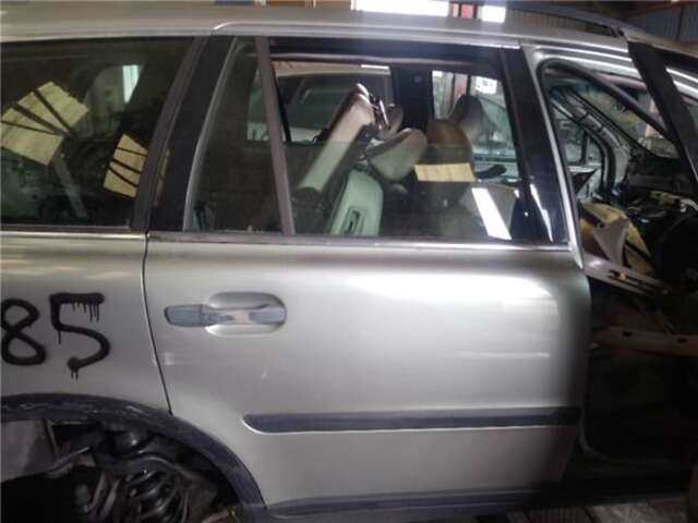 Puerta Trasera Derecha Volvo XC 90 2.4 D5 (7 ASIENTOS) [2.4 LTR. - 120 KW DIESEL CAT]