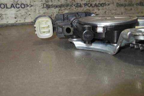 Foto 2ª: Elevalunas Eléctrico Delantero Derecho Mitsubishi L200 2.5 DI-D CAT 167CV 123KW [4D56] (2008)