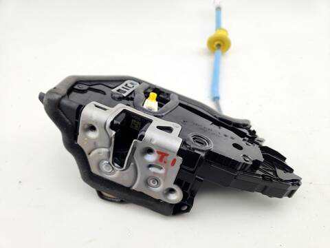 Foto 1ª: Cerradura Puerta Trasera Izquierda Bmw Serie 3 315 330D XDRIVE SPORT LINE 4P) BERLINA 265CV [B57D30A] (2022)