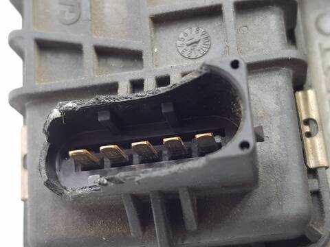 Foto 2ª: Turbocompresor Bmw Serie 1 114 2.0 TD 143CV [N47D20A] (2004)