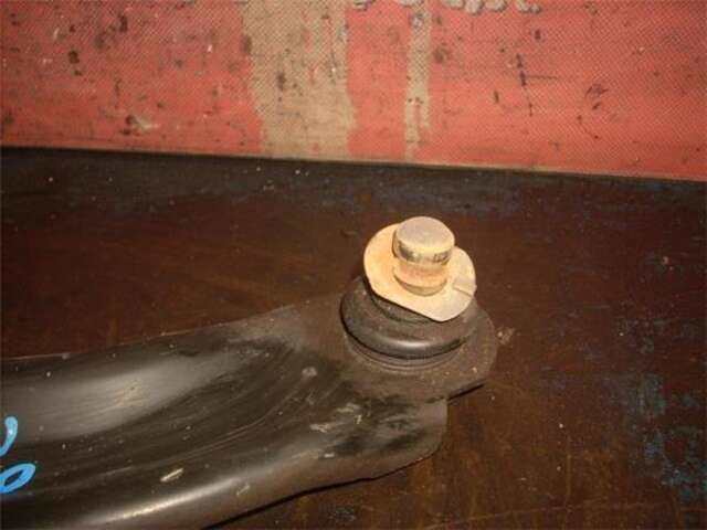 Foto 3ª: Brazo Suspension Delantero Izquierdo Renault Modus 1.4 (JP01. JP0J) [K4J 770]