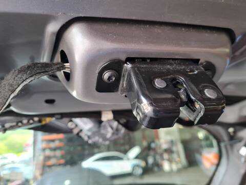 Cerradura Maletero Portón Renault Captur S-EDITION 118CV 87KW
