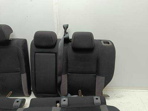 Foto 2ª: Asientos Traseros Nissan Qashqai N-STYLE 116CV 85KW [K9K] (2020)