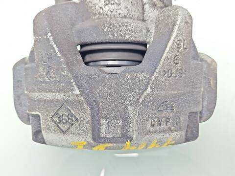 Foto 3ª: Pinza Freno Delantera Izquierdo Renault Arkana 1.3 TCE 140 LDN0) 140CV 103KW [H5H 490] (2023)