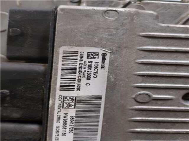 Foto 2ª: Centralita Motor ECU Peugeot 308 1.6 ACTIVE [1.6 LTR. - 85 KW 16V E-HDI FAP] [9h05]