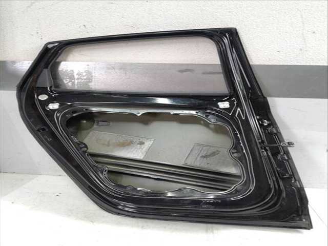 Foto 3ª: Puerta Trasera Izquierda Volvo V40 122 CV 90KW [B4204T38 B4204]