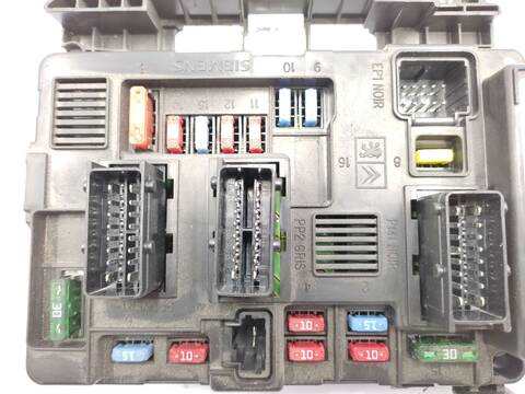 Foto 3ª: Caja Reles Fusibles Peugeot Partner 2.0 HDI 90CV 66KW [RHY] (2005)