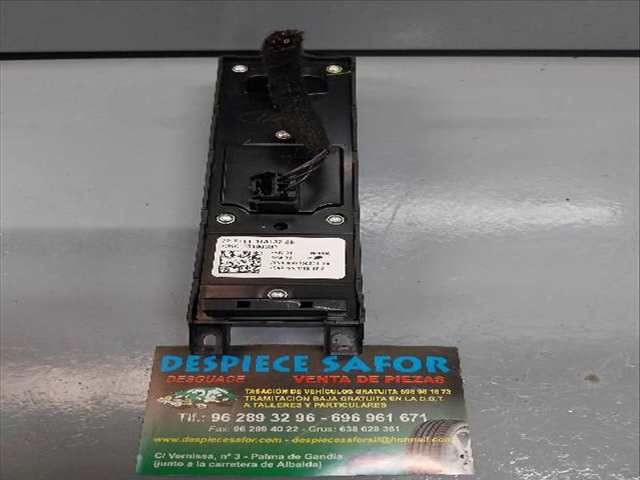 Foto 2ª: Botonera Elevalunas Ford Fiesta 1.0 G (2015)