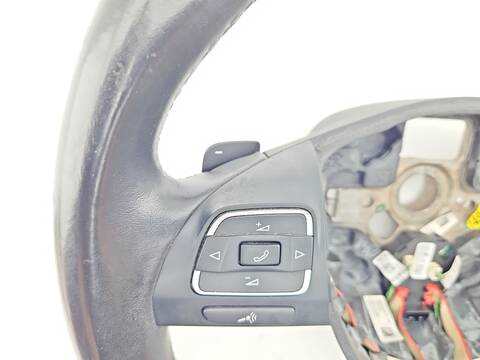 Foto 2ª: Volante Volkswagen Touran 2.0 TDI 140CV 103KW [CFHC] (2013)