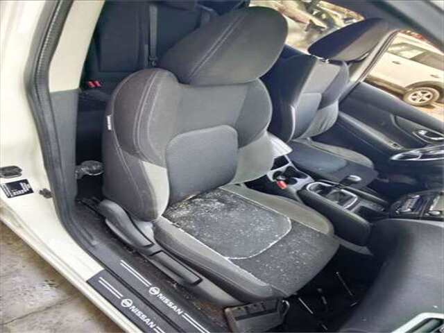 Asiento Delantero Derecho Nissan Qashqai 1.3 ACENTA [1.3 LTR. - 103 KW 16V CAT]