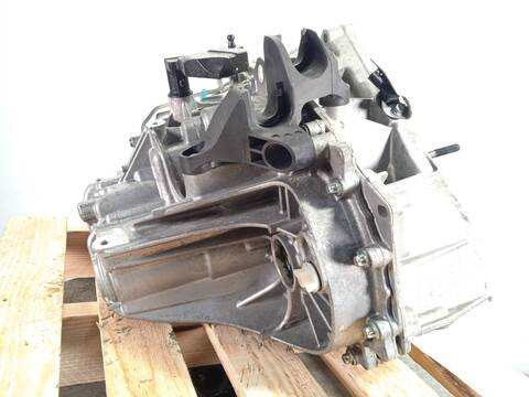 Foto 4ª: Caja Cambios Dacia Sandero 1.0 TCE 90 91CV 67KW (2022)