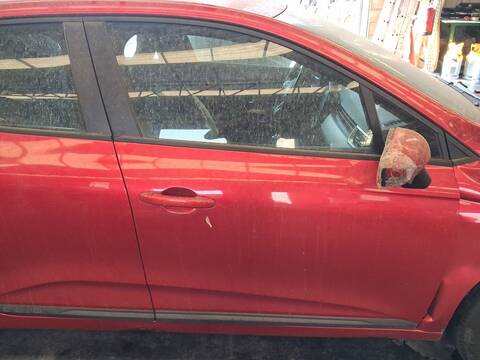 Puerta Delantera Derecha Renault Clio TCE 90 B7MT) 91CV 67KW
