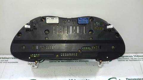 Foto 2ª: Cuadro de Instrumentos Toyota Avensis 2.0 D4-D EXECUTIVE BERLINA 5-PTAS.) 116CV 85KW [1CDFTV] (2004)