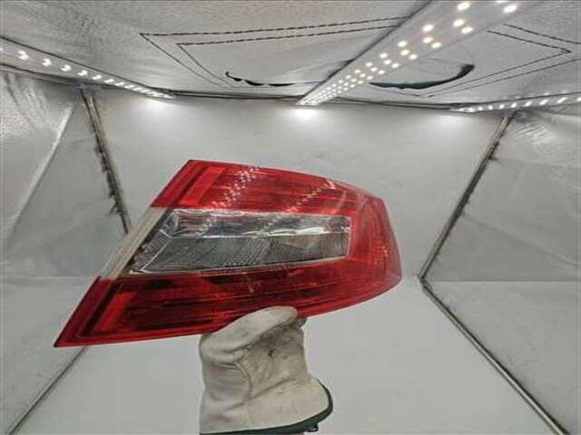 Foto 2ª: Piloto Trasero Derecho Skoda Octavia 1.6 LIKE [1.6 LTR. - 81 KW TDI DPF] [CXXB]