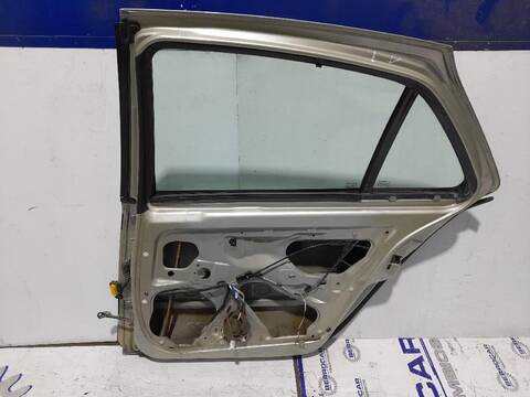 Foto 2ª: Puerta Trasera Derecha Renault Laguna 1.9 DCI DIESEL FAP 131CV [D/ F9Q 17] (2001)