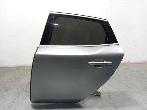 Puerta Trasera Izquierda Volvo V40 D2 114CV 84KW