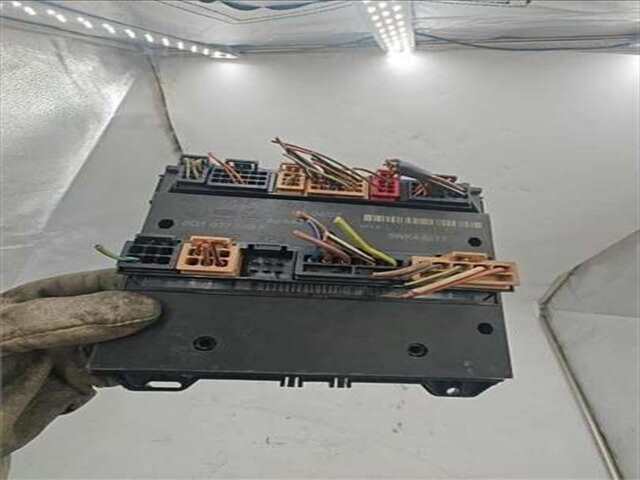 Caja Reles Fusibles Seat Ibiza 1.6 16V